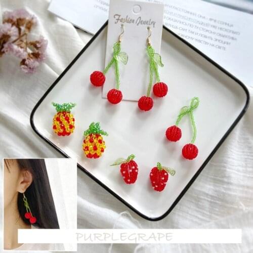 Japanese and Korean style playful wild cherry strawberry pineapple hand-woven crystal beads homemade handmade DIY earrings 2pcs