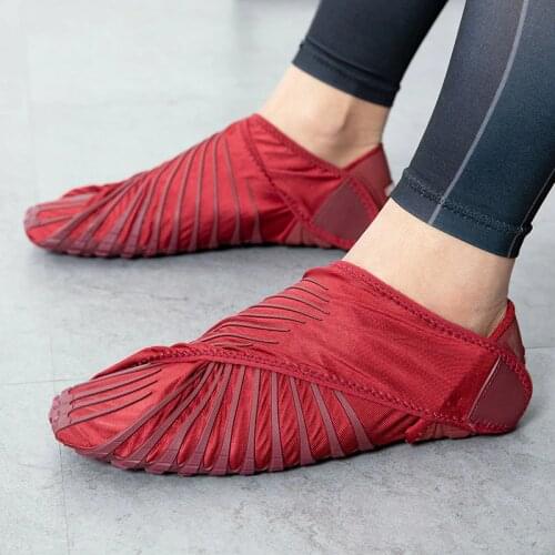 Men Women Quick-Dry Wading Shoes Water Shoes Breathable AquaIn Upstream Antiskid Outdoor Sports Wearproof Beach Sneakers 35-46