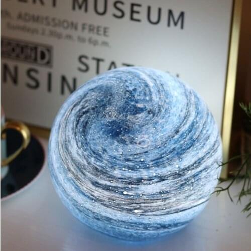 Nordic planet table lamp moon creative ins birthday childrens room star empty bed head net red bedroom Saturn table lighting