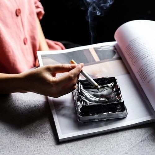 Japanese Creative Ashtray Glass Home Square Cigar Ash Tray Cute For Car Bedroom Hotel Luxury Decoration Tobacco Storage