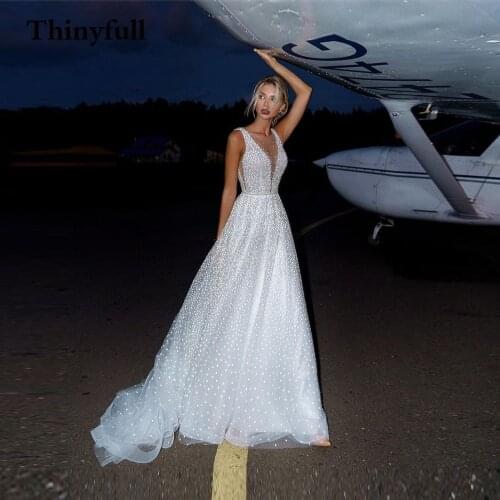 Dotted Glitter Long Boho Wedding Dresses Sparkly Spaghetti V Neck Beach Bridal Gowns Pleated Sleeveless Country Bride Dress