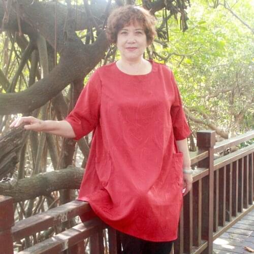 Elegant vintage middle aged woman tshirts short sleeve summer tops women oversized t shirt casual loose pullover long tops H358