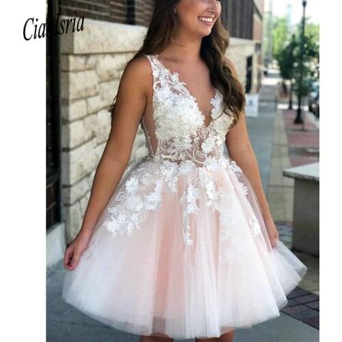 2020 Pretty Lace Flowers Beaded Tulle Homecoming Dresses Short Juniors Dresses for Teens
