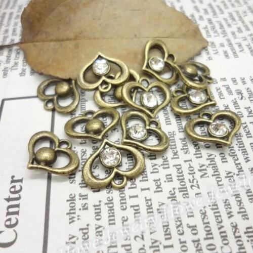 High quality 60 pcs Vintage Charms Love Heart Pendant Antique bronze Fit Bracelets Necklace DIY Metal Jewelry Making