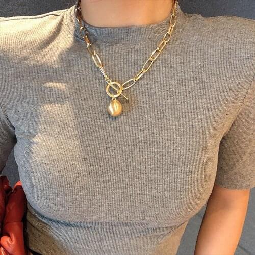 AOMU 2020 Metal Exaggerated Design OT Buckle Round Ball Necklace Trendy Temperament Clavicle Chain for Female Jewelry Gifts