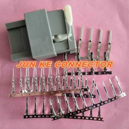 2pcs/lot 24Pin Car CD host power audio male female plug connector for Honda Crider