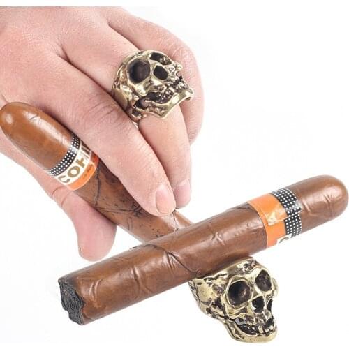 1pc Cigar Cigarette Holder Creative Pure Copper Carved Skull Cigar Ring Display Stand Fashion Personality Ring Cigarette Holder