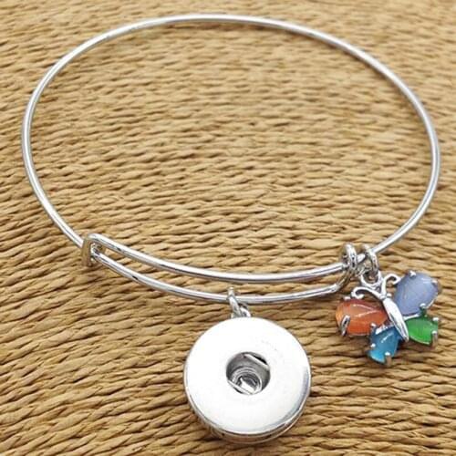 Wholesale crystal Clover AA Expandable adjustable Wire SNAP BUTTON Bracelets Bangles With Charms AA2117