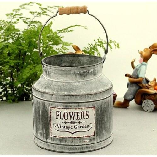 Vintage Garden Handcrafted Metal Zinc Vintage Retro Gray Flower Planter Jug with Wood Handle