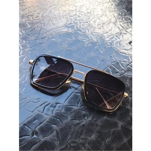 Pilot Model Wide Frame Unisex Sunglasses