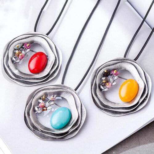 Vintage Flower Pendant Jewelry Long Necklace for Women Color Resin Beads Black Rope Chain Jewellery Suspension Choker 2021 New