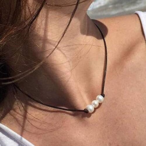 Pearl Decor Choker Necklace Faux Pearl Handmade Fake Leather Rope Necklace Choker Chain Womens Neck Chain