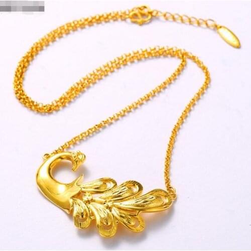 Beautiful Clavicle Chain Vintage Peacock Pendant Temperament Jewelry Necklace
