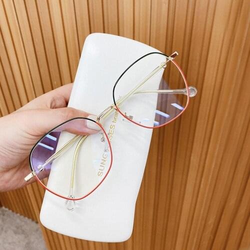 New Blue Light Blocking Glasses Creative Round Frame Green Red Eyeglasses Women Men Fashion Computer E-sports Gaming Glasses