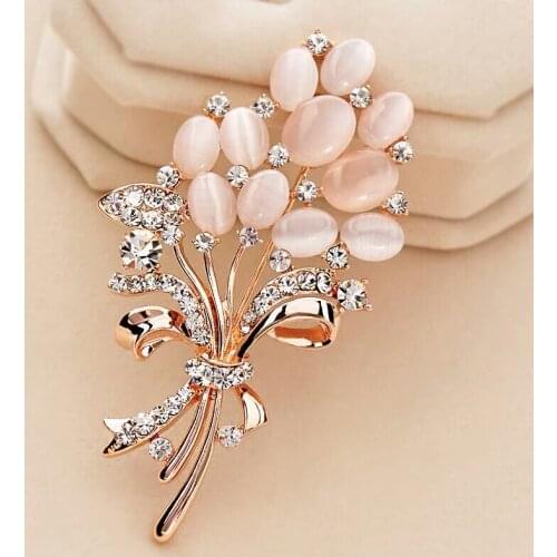 Selling Fashionable Opal Stone Flower Brooch Pin Rhinestone Garment Accessories Birthday Gift Wholesale