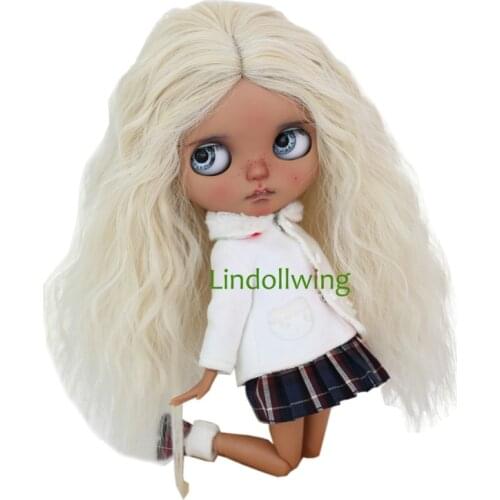 9-10 inch Blyth Wig Long Blonde Curly Hair