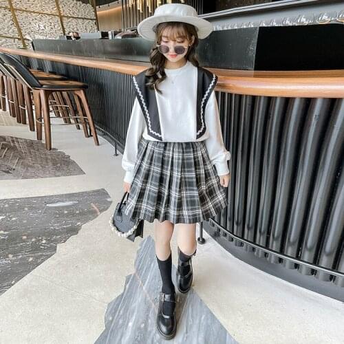 Girls Spring And Autumn School Uniform Girls Fashion White Black Pullover + Pleated Plaid Skirt Girls Casual Loose Sports Suit
