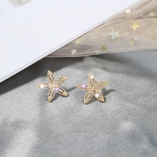 Five-Pointed Star Earrings Female Korean Temperament Earrings Simple And Small Earrings Ins Cold Wind Earrings Jewelry Gifts