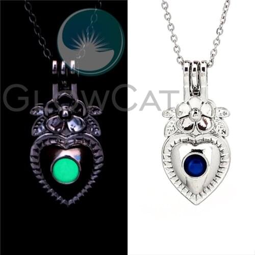 Flower Heart Necklace Glow in the Dark 2 Colors Luminous Charm Choker Pendants Necklaces Girl Gift GG879