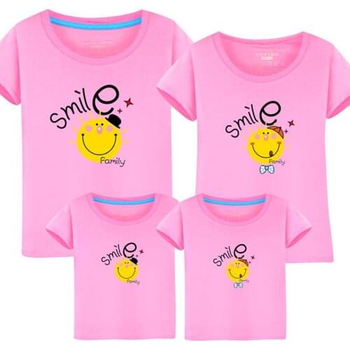 2018 Family Look Mommy and Me Clothes Casual Short Sleeve Matching Family Clothing Sets Mother Daughter Father Son Tshirt China