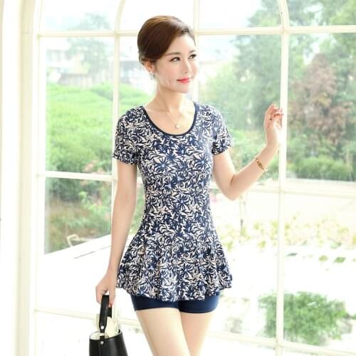 New one-piece swimsuit for womens belly covering conservative large fat mothers short sleeve flat corner thin swimming suit