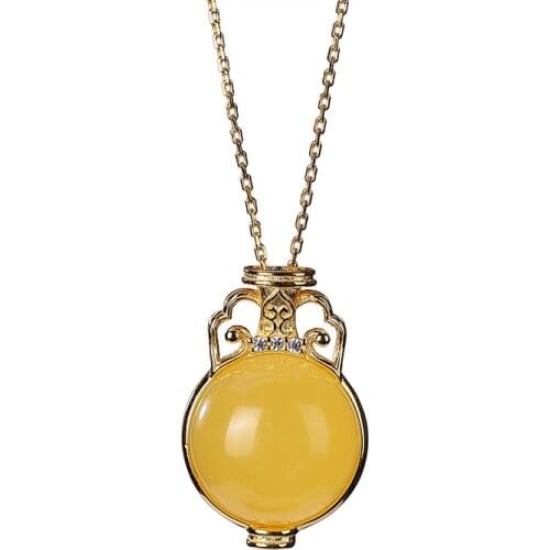 S925 sterling silver gold-plated natural amber pendant retro personality Aquarius ladies clavicle chain set Chain pendant