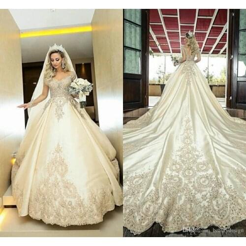 Sheer Long Sleeves Ball Gown Wedding Dresses Lace Appliques Beaded Bridal Gowns Formal Long Garden Robe De Marriage