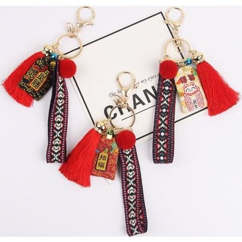 Japan Traditional Amulet Talisman Churinga Periapt Maneki Neko Lucky Cat Fat Plutus Cat Keychain Women Car Bag Pendent D297