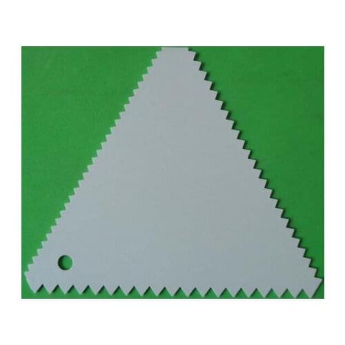 Free Shipping 1pcs Triangle DIY Baking Scraper Sawtooth Butter Knife Plastic Cake Dough Cutter Kitchen Baking Tools [N1024_1]