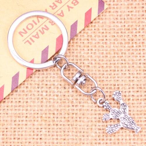 New Fashion Keychain 23x20mm cactus desert Pendants DIY Men Jewelry Car Key Chain Ring Holder Souvenir For Gift