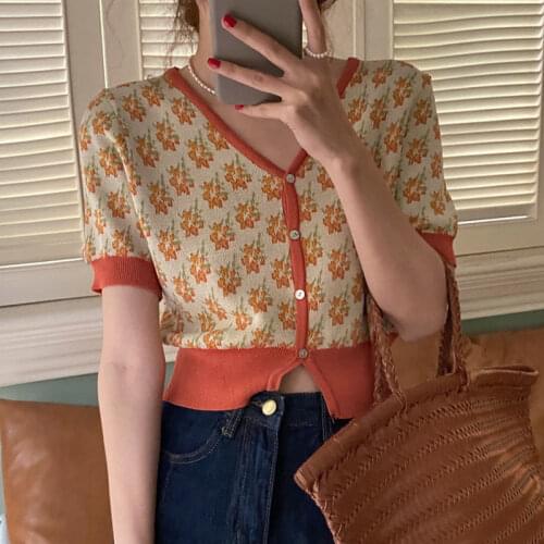 Korobov Autumn New V Neck Short Sleeve Japanese Cardigans Sweaters Korean Casual Single Breasted Cropped Cardigan Flower Sweater