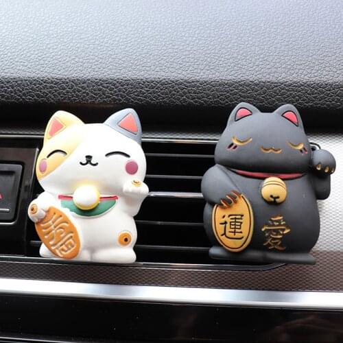 Lucky Cat Car Aromatherapy Air Freshener In Car Perfume Outlet Exhaust Clip Cute Accessories Car Decoration Interior