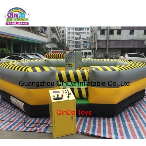 Commercial 8-player inflatable wipeout course meltdown game for sale