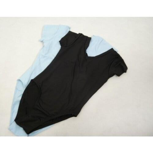 V leading ballet man in the middle of the triangle of the male star of the dance dress uniform dance costumes