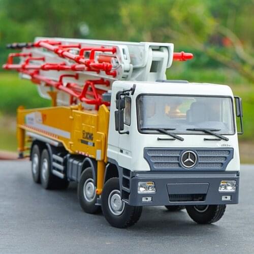 Original Authorized Authentic 1:35 Scale Hb62k 62m Concrete Pump Truck Engineering Machinery Vehicles Scale Models
