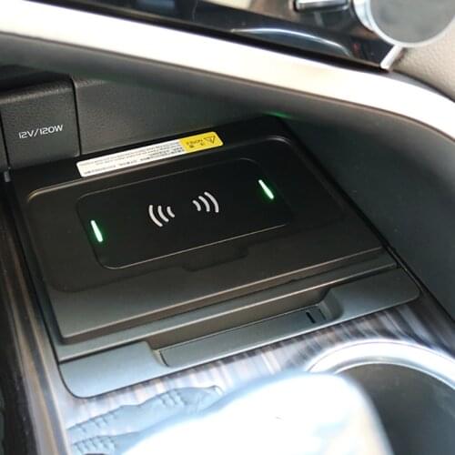 Car QI wireless charger for Toyota Camry 2018 2019 2020 15w fast charging phone charger charging holder for iPhone for Samsung