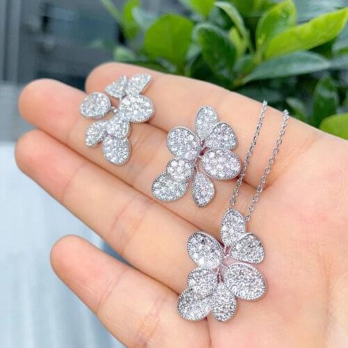 CWWZircons White Cubic Zirconia Pave Geometric Designer Leaf Earring and Necklace Fashion Ladies Jewelry Sets Silver Plated T539