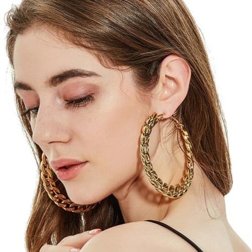 The chain pendant Punk Style Oversized Large Hoop Earrings Twisted Big Circle Round Loop Earrings for Women Party Jewelry Gift