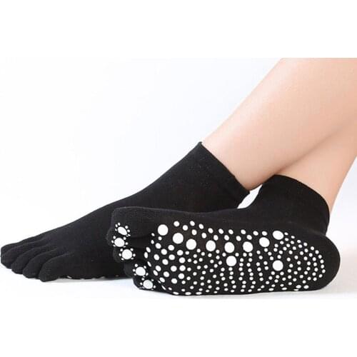 Breathable Cotton Yoga Socks Ladies Non Slip Deodorant Five-finger Socks Solid Color Split Toe Indoor Floor Socks Slipper Socks