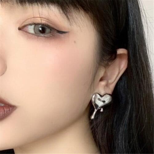 Punk Gothic Arrow Pierced Heart Earrings Unique Design Silver Color Stud Earrings for Women Hip Hop Street Style Girl Jewelry