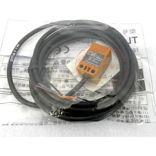 Original NPN Type TL-Q5MC1-Z DC10-30V OMRON Proximity Sensor