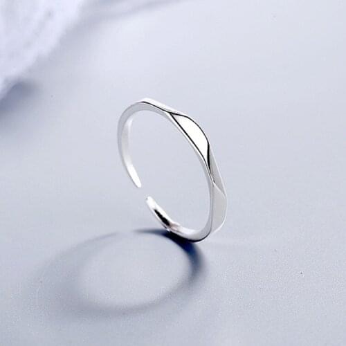 Simple Cut Water Caltrop Ring Fashion Smooth Silver Plated Opening Ring Charm Womens Casual Party Jewelry Daily Collocation