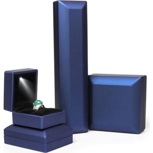 80% HOT SALES!!! Fashion LED Ring Pendant Bangle Bracelet Storage Box Jewelry Display Holder Case