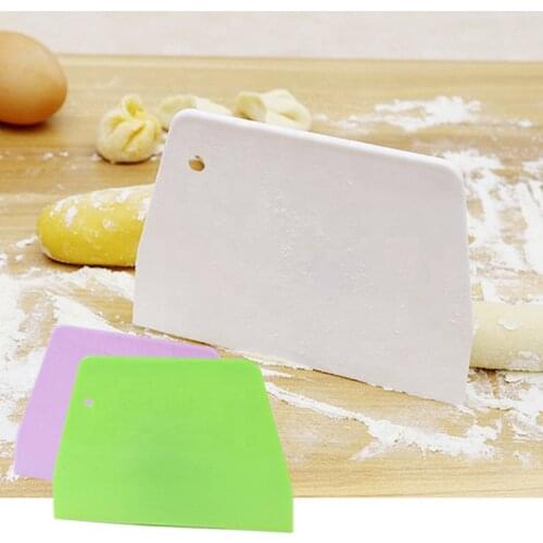 1Pcs Dough Cake Cutter DIY Cream Pastry Butter Spatula Fondant Scraper Bread Pizza Tools Multiduty White Kitchen Accessories