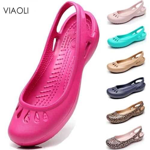 2019 Summer Soft Bottom Hole Shoes Female Slippers Seaside Beach Wear Shoes solid Jelly Plastic Breathable Comfortable Sandals
