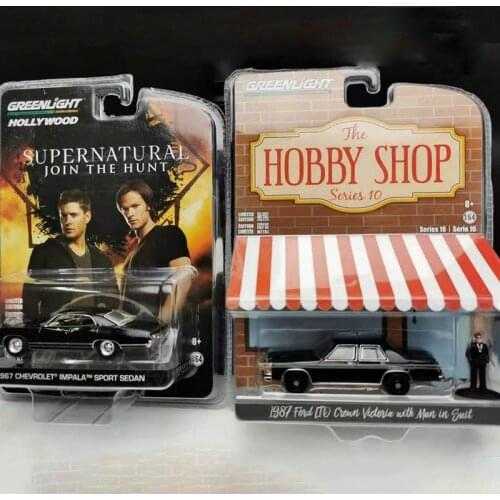 Diecast 1/64 Scale Chevrolet Impala Ford Crown Alloy Car Model Collection Souvenir Ornaments Display Vehicle Toy Gift