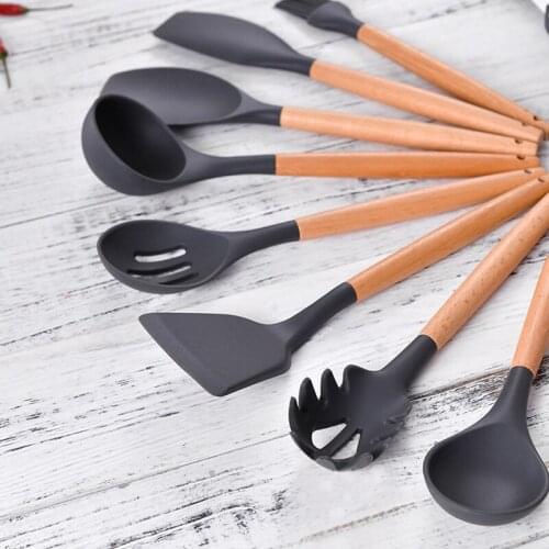 Anti-Scalding Wooden Handle Kitchen Cooking Tools Shovel Spoon Food Tongs Silicone Kitchenware Household Accessories Products
