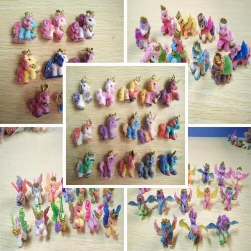 5Pcs/lot 3cm Baby Horse Dolls Cute Filly Little Horse Toy Butterfly Witchy Stars Unicorn etc. Mini Horses Kids Christmas Gift