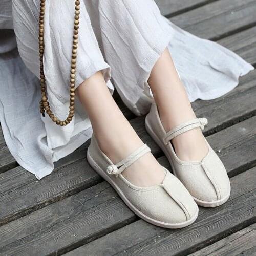 Spring 2019 New National Style Cotton Embroidery China Beijing Cloth Shoes Lady Shoes for Girl Lightweight Comfortable Shoes