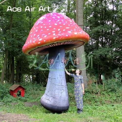 New trend outdoor giant inflatable colorful lighting mushroom model decoration for events or party